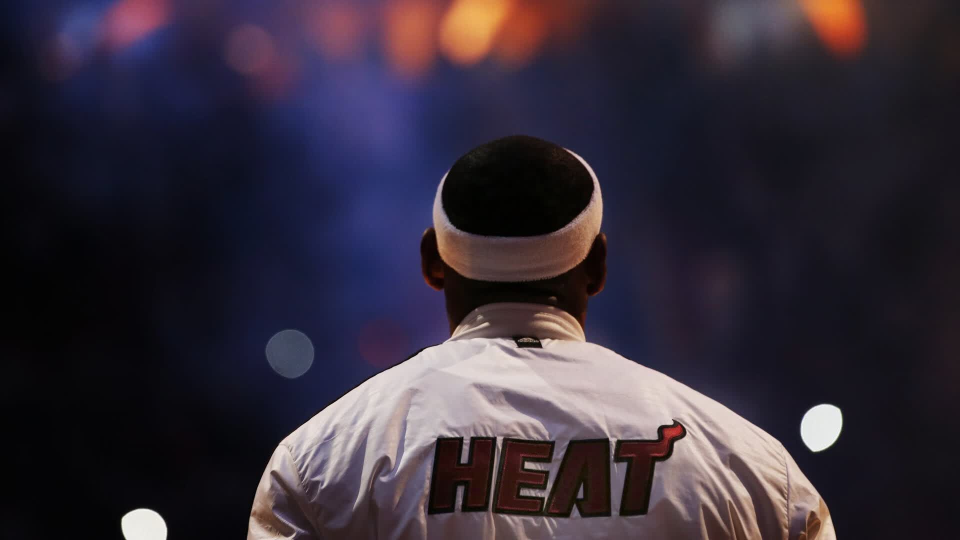 足篮双线奇迹，巴萨点球绝杀创纪录，猛龙外线爆发刷屏法甲